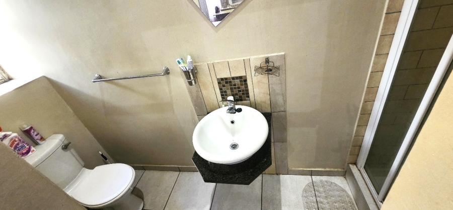 To Let 3 Bedroom Property for Rent in Waterval East North West